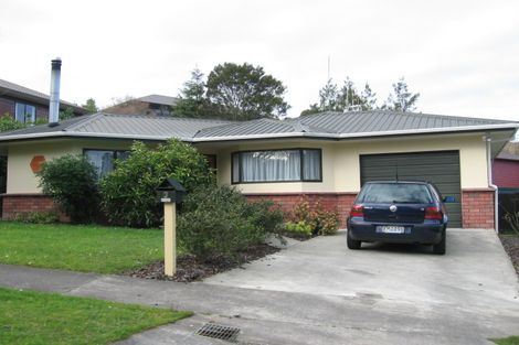 Photo of property in 3 Springdale Grove, Fitzherbert, Palmerston North, 4410