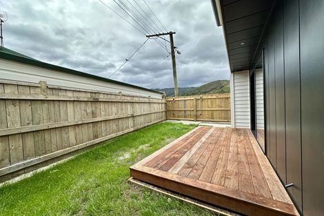 Photo of property in 17 Gibson Crescent, Naenae, Lower Hutt, 5011