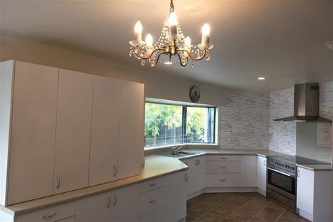 Photo of property in 70 Belt Road, New Plymouth, 4310