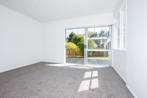 Photo of property in 1/494 Swanson Road, Ranui, Auckland, 0612