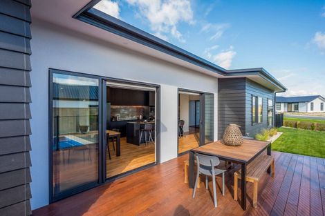 Photo of property in 70 Katania Heights, Brightwater, 7022