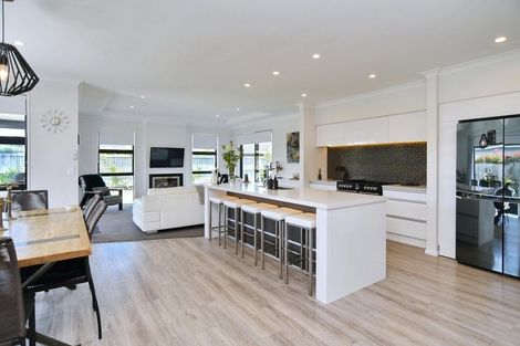 Photo of property in 19 Ballinger Place, Kaiapoi, 7630