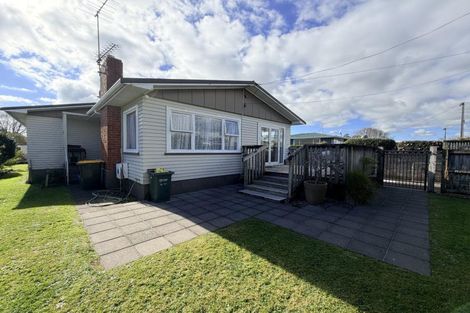 Photo of property in 5 Trafalgar Street, Westown, New Plymouth, 4310