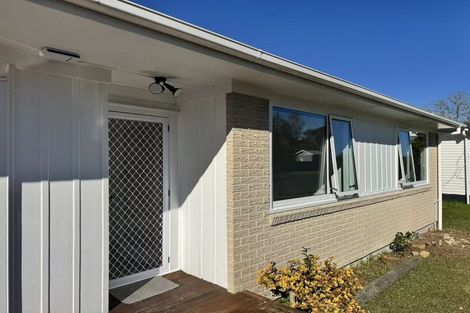 Photo of property in 80 Riverpark Crescent, Henderson, Auckland, 0610