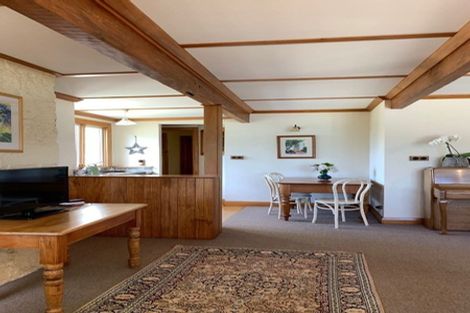 Photo of property in 17 Seapoint Road, Bluff Hill, Napier, 4110