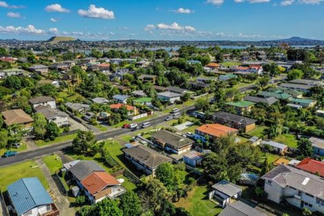 Photo of property in 2/32 Udys Road, Pakuranga, Auckland, 2010