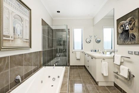 Photo of property in 16 Hunter Drive, Awatoto, Napier, 4110