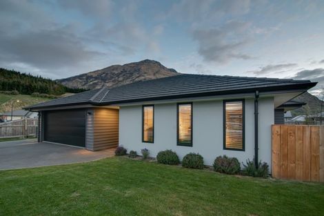 Photo of property in 26 Risinghurst Terrace, Lower Shotover, Queenstown, 9304