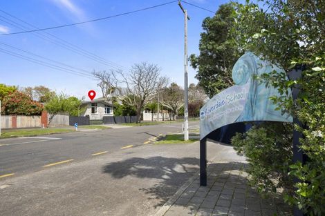 Photo of property in 82 Slacks Road, Awapuni, Palmerston North, 4412