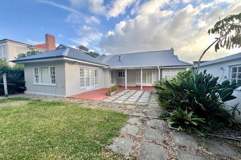 Photo of property in 232 Lake Road, Hauraki, Auckland, 0622