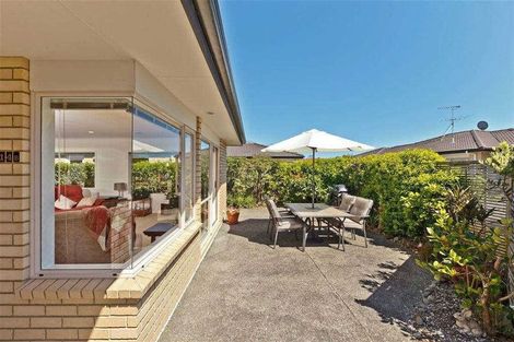 Photo of property in 2/14 Milton Road, Orewa, 0931