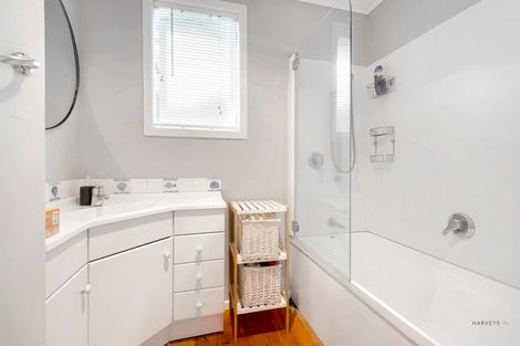 Photo of property in 180 Glengarry Road, Glen Eden, Auckland, 0602