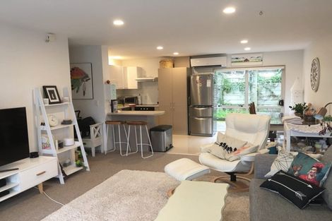 Photo of property in 2/33 Hiropi Street, Newtown, Wellington, 6021