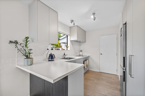 Photo of property in 6b Dickson Crescent, Hornby, Christchurch, 8042