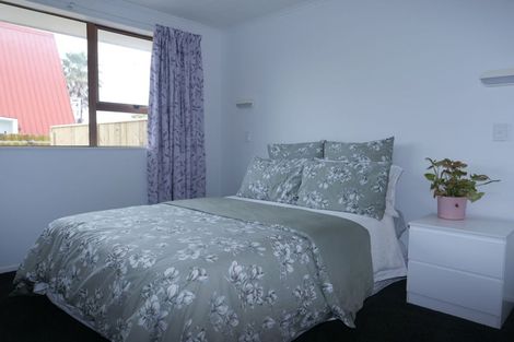 Photo of property in 62a Mazengarb Road, Paraparaumu Beach, Paraparaumu, 5032