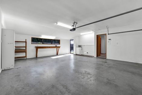 Photo of property in 8 Argyle Place, Highlands Park, New Plymouth, 4312