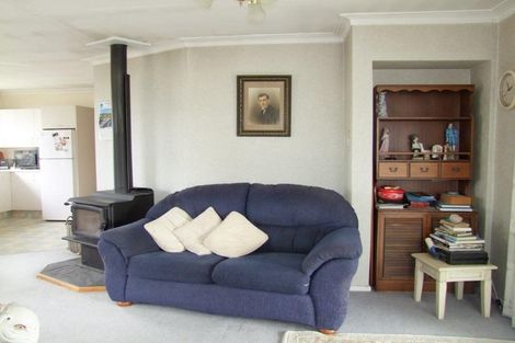 Photo of property in 17 Cross Street, Milton, 9220