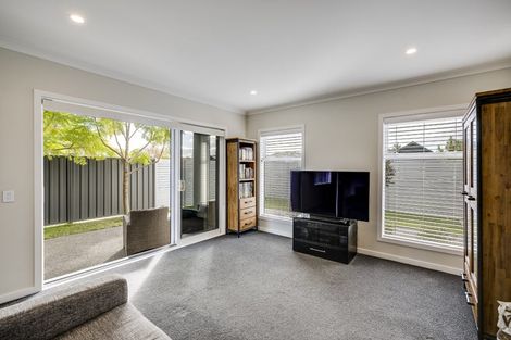 Photo of property in 20 Young Place, Taradale, Napier, 4112