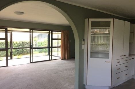 Photo of property in 6 Walnut Grove, Omokoroa, 3114