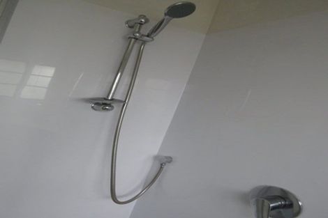 Photo of property in 15 Beihlers Road, Weymouth, Auckland, 2103