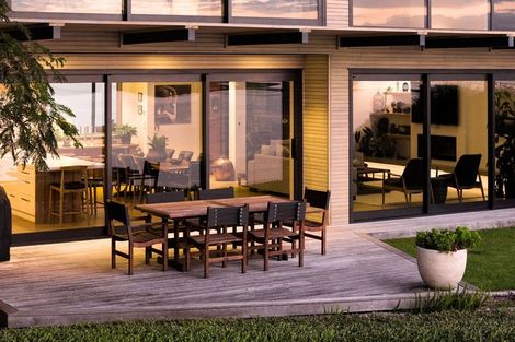 Photo of property in 1 Fourth Avenue, Tauranga, 3110