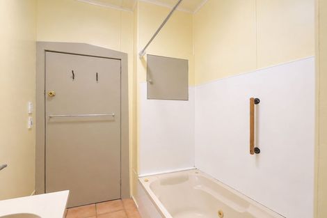 Photo of property in 23a Kawaha Point Road, Fairy Springs, Rotorua, 3015