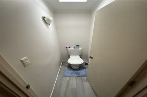 Photo of property in 5/38 Mahara Avenue, Birkenhead, Auckland, 0626