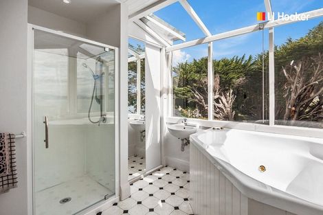 Photo of property in 7 Ngaio Street, Macandrew Bay, Dunedin, 9014