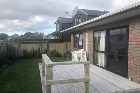 Photo of property in 2/300 Saint Aubyn Street, New Plymouth, 4310