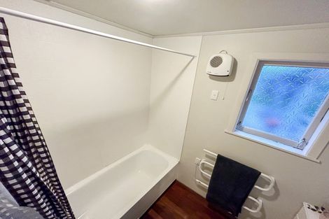 Photo of property in 16 Kenmore Place, Tokoroa, 3420