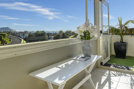 Photo of property in 42 Whitaker Street, Otumoetai, Tauranga, 3110