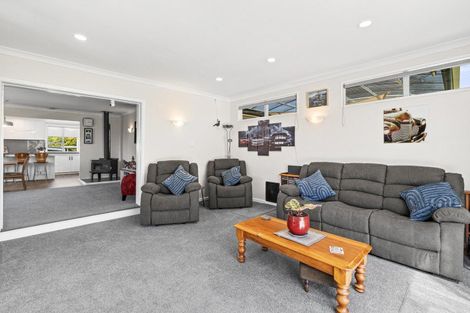 Photo of property in 33 Skerman Street, Marton, 4710