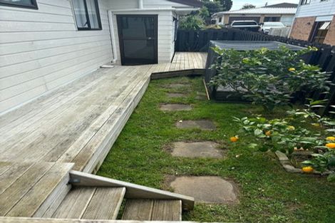 Photo of property in 1/5 Strid Road, Te Atatu South, Auckland, 0610