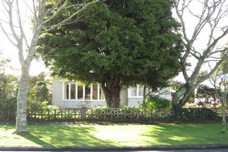 Photo of property in 11 Gillies Avenue, Claudelands, Hamilton, 3214