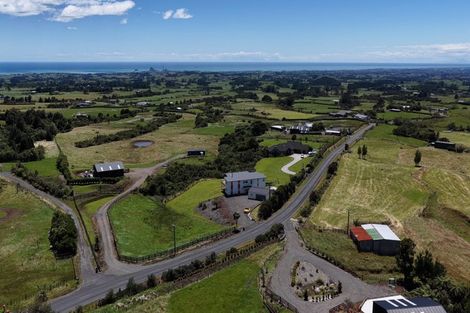 Photo of property in 1532 Carrington Road, Hurworth, New Plymouth, 4371