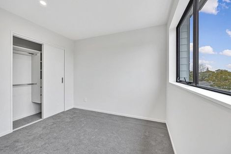 Photo of property in 2/163 Edmonton Road, Te Atatu South, Auckland, 0610