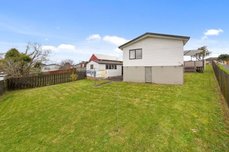 Photo of property in 71 Etherton Drive, Weymouth, Auckland, 2103