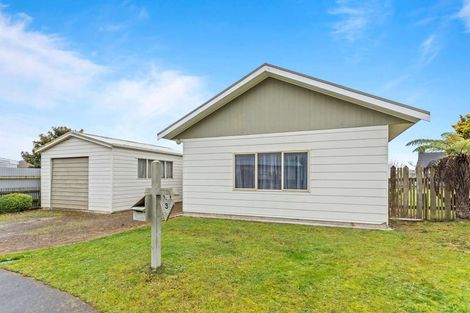 Photo of property in 3 Kirkcaldie Grove, Levin, 5510