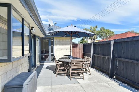 Photo of property in 26c Sawyers Arms Road, Northcote, Christchurch, 8052