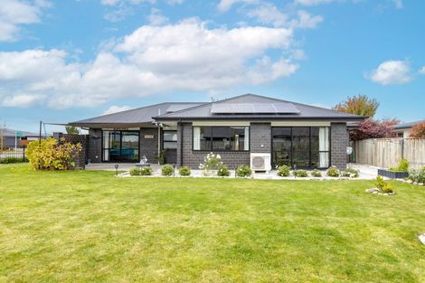 Photo of property in 57 Aroha Street, Pegasus, 7612