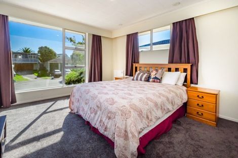 Photo of property in 53 Teoti Street, Paraparaumu Beach, Paraparaumu, 5032