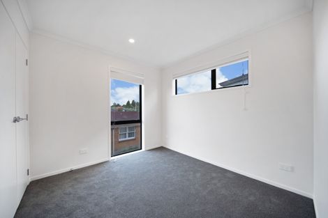 Photo of property in 5 Settlement Road, Papakura, 2110