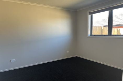 Photo of property in 50 Waruhia Crescent, Rototuna North, 3281