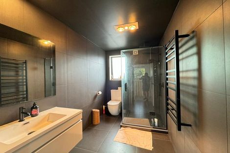 Photo of property in 111d Woodglen Road, Glen Eden, Auckland, 0602