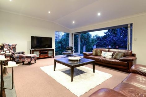 Photo of property in 54 Memorial Drive, Hamilton East, Hamilton, 3216