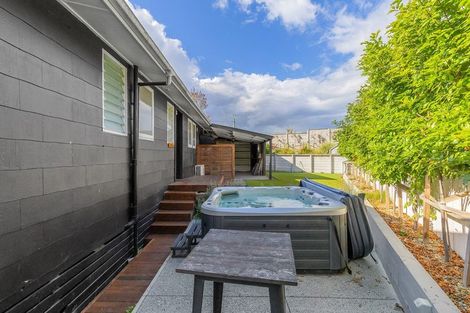 Photo of property in 2/19 Kotare Street, Hilltop, Taupo, 3330