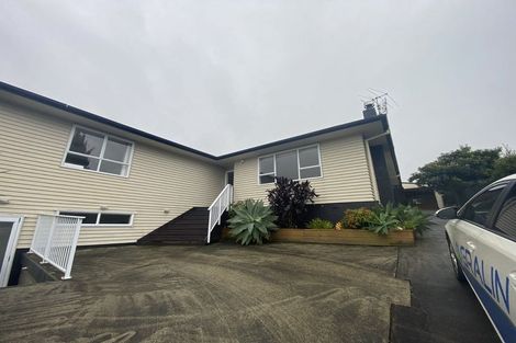 Photo of property in 4 Trojan Crescent, New Lynn, Auckland, 0600