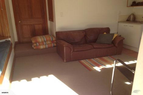 Photo of property in 292 Motutara Road, Muriwai, Waimauku, 0881