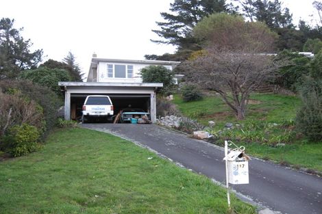 Photo of property in 117 Wainuiomata Road, Wainuiomata, Lower Hutt, 5014