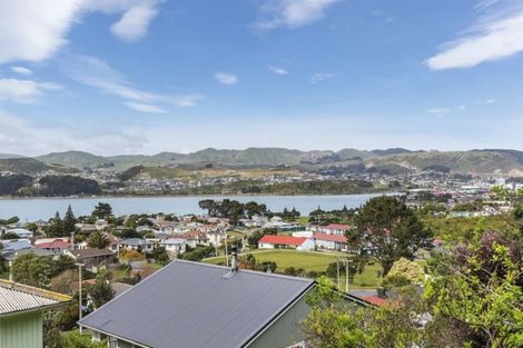 Photo of property in 11 Arene Grove, Titahi Bay, Porirua, 5022